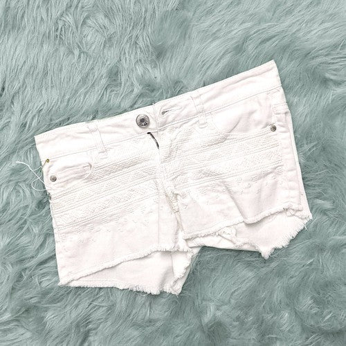 Jean shorts in white