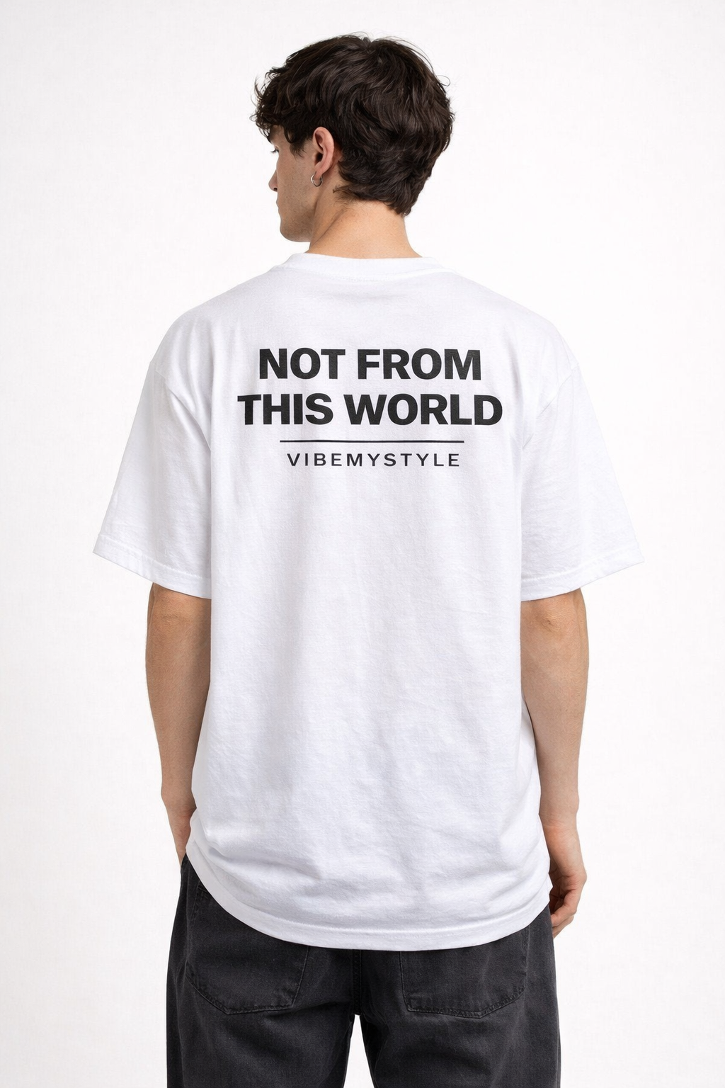 VIBEMYSTYLE "NOT FROM THIS WORLD" PREMIUM OVERSIZED T-SHIRT